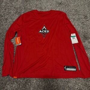 WNBA Nike Las Vegas Aces Logo Long Sleeve T-Shirt Brand New Size XL NWT